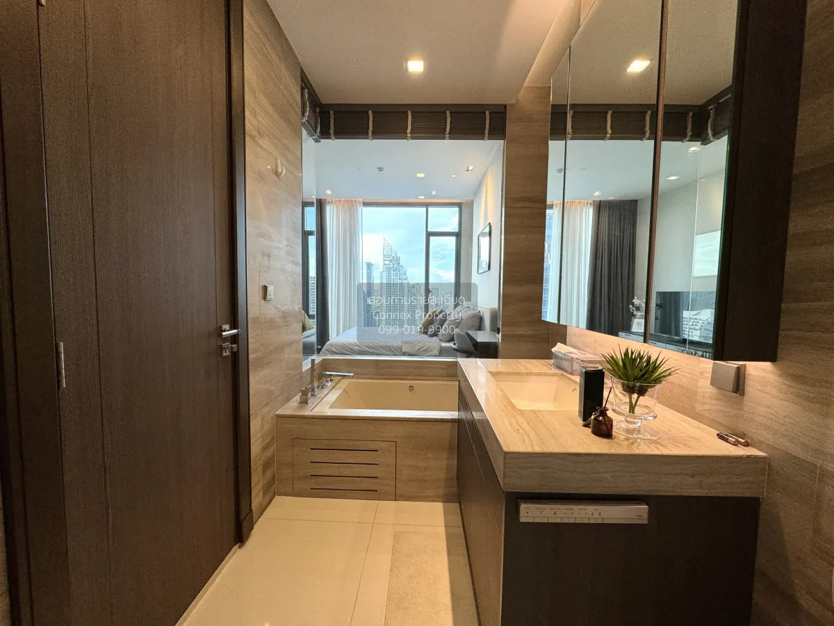 For Sale Condo , Q1 Sukhumvit , high floor , BTS-Nana , Khlong To