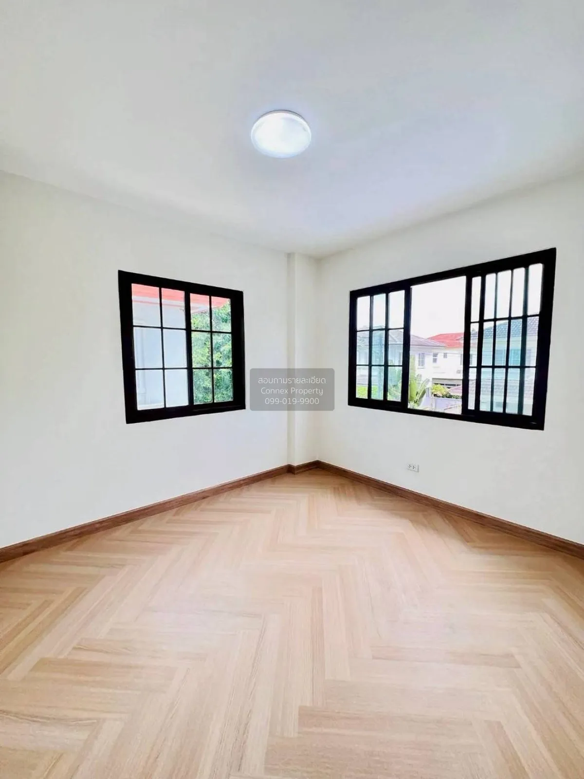 For Sale House , Chaiyaphruek 1 , corner unit , newly renovated ,