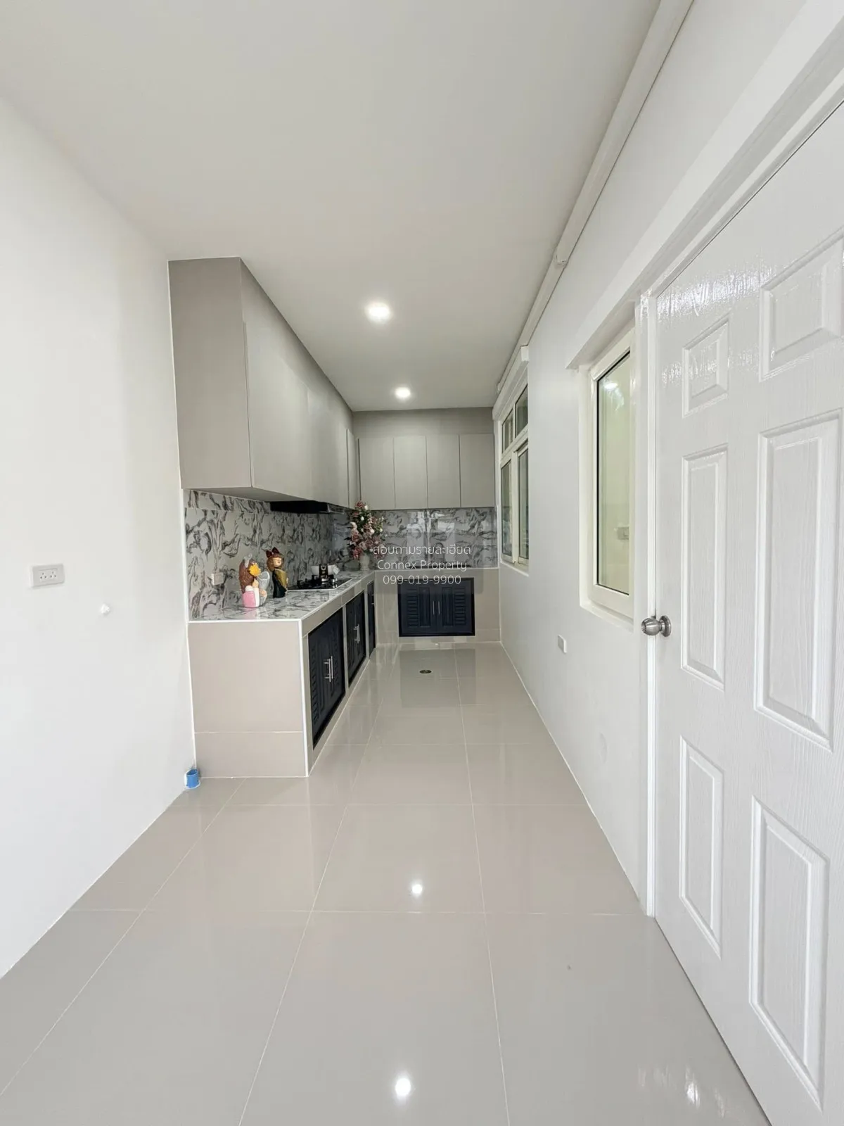 For Sale Townhouse/Townhome  , The Grand Pattaya , Nong Prue , Ba 4