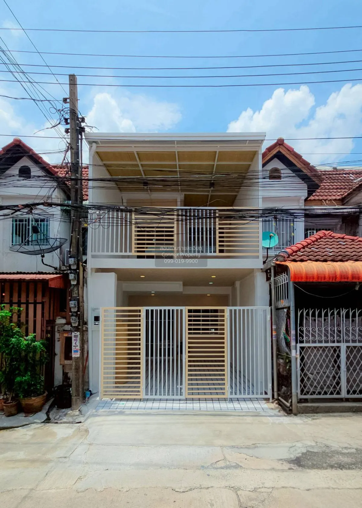 For Sale Townhouse/Townhome  , Baan Pornthip , newly renovated ,  1