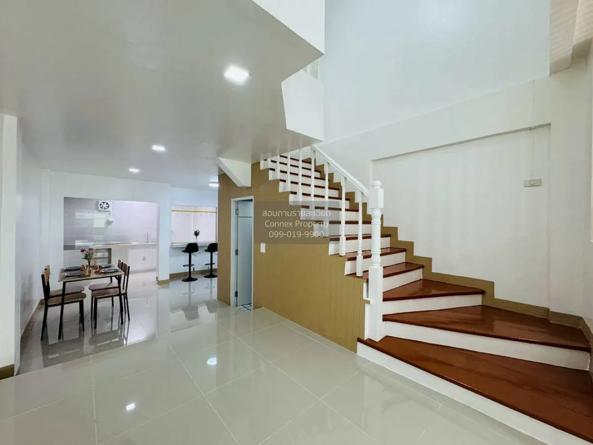 For Sale Townhouse/Townhome  , Maneerin Lake & Park Ratchaphruek 