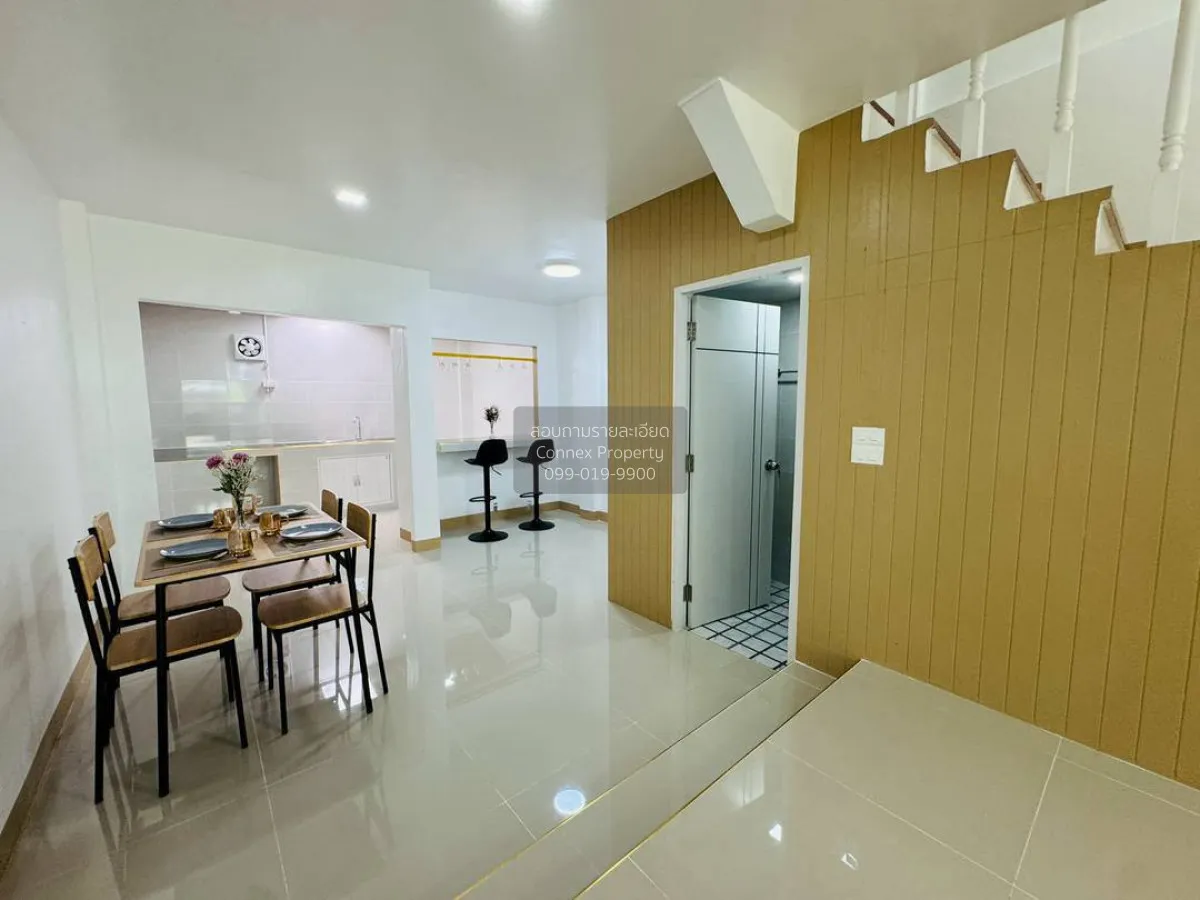 For Sale Townhouse/Townhome  , Maneerin Lake & Park Ratchaphruek 