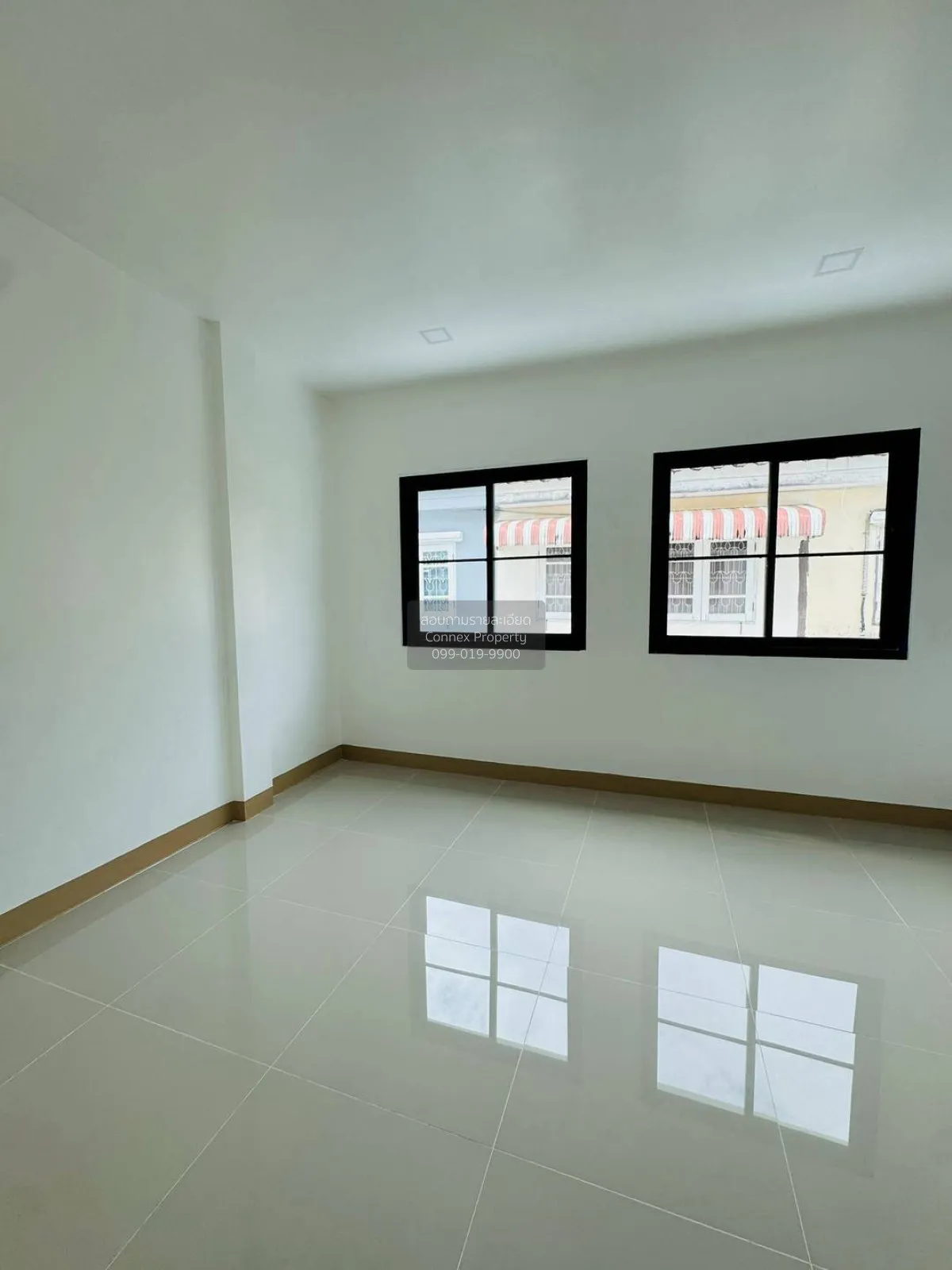 For Sale Townhouse/Townhome  , Maneerin Lake & Park Ratchaphruek 