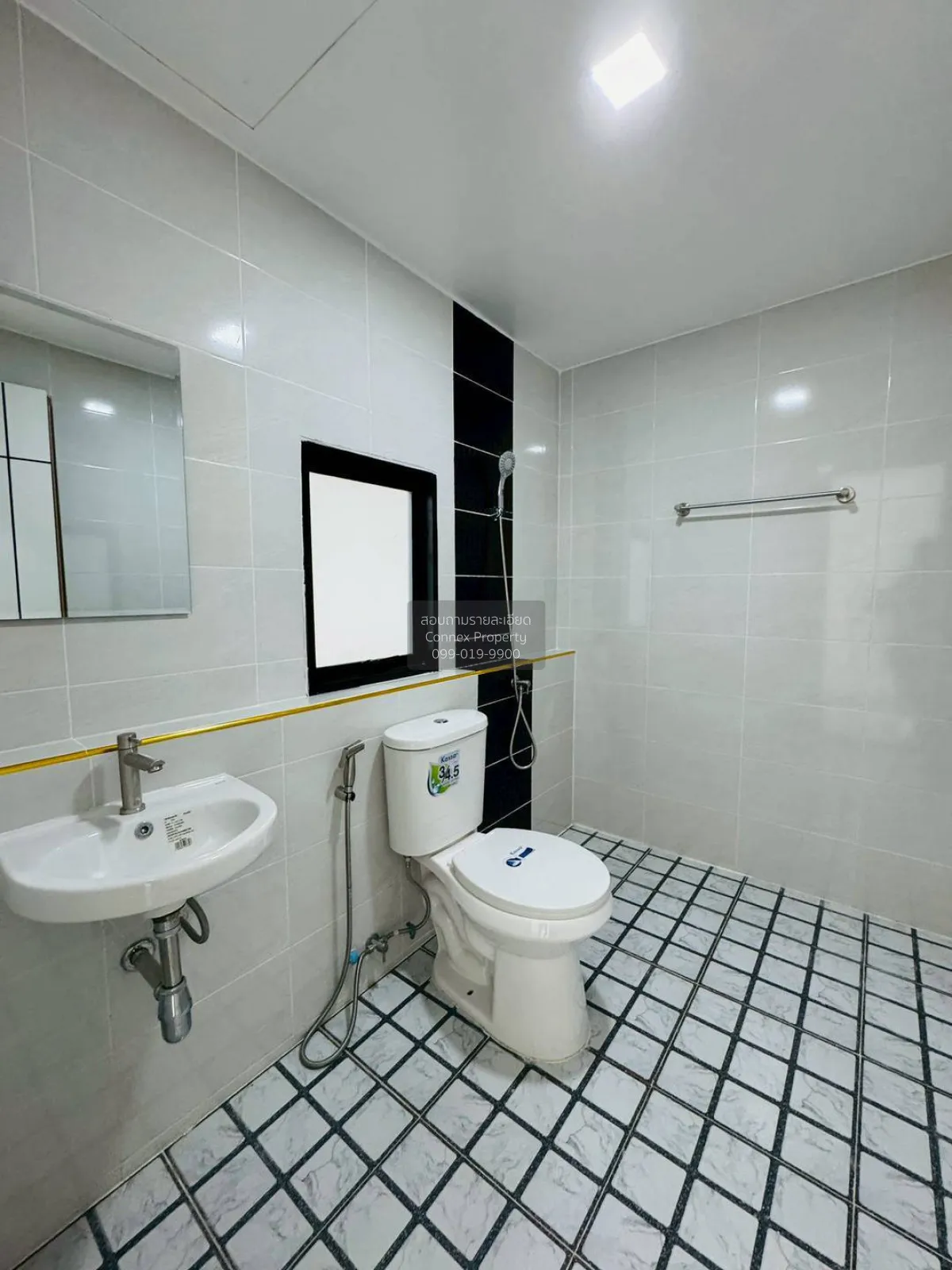 For Sale Townhouse/Townhome  , Maneerin Lake & Park Ratchaphruek 