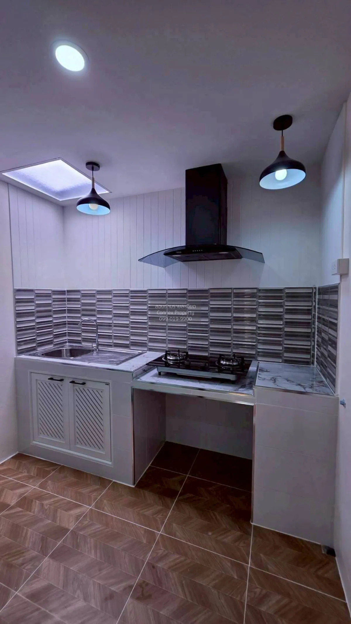For Sale Townhouse/Townhome  , The Emerald Park 2 , newly renovat