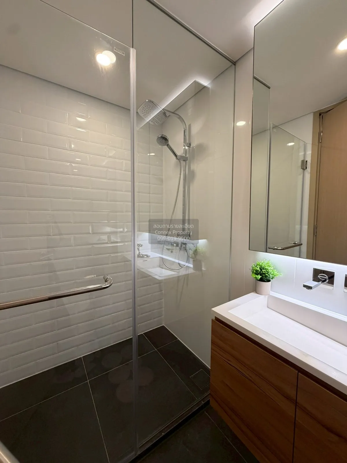 For Rent Condo , Siamese Rama 9 (Landmark @MRTA Station) , Huai K