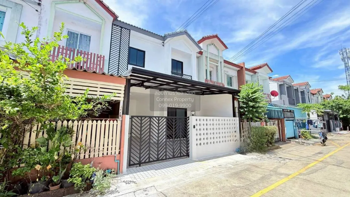 For Sale Townhouse/Townhome  , Lio Wongwaen-Pinklao , newly renov 3