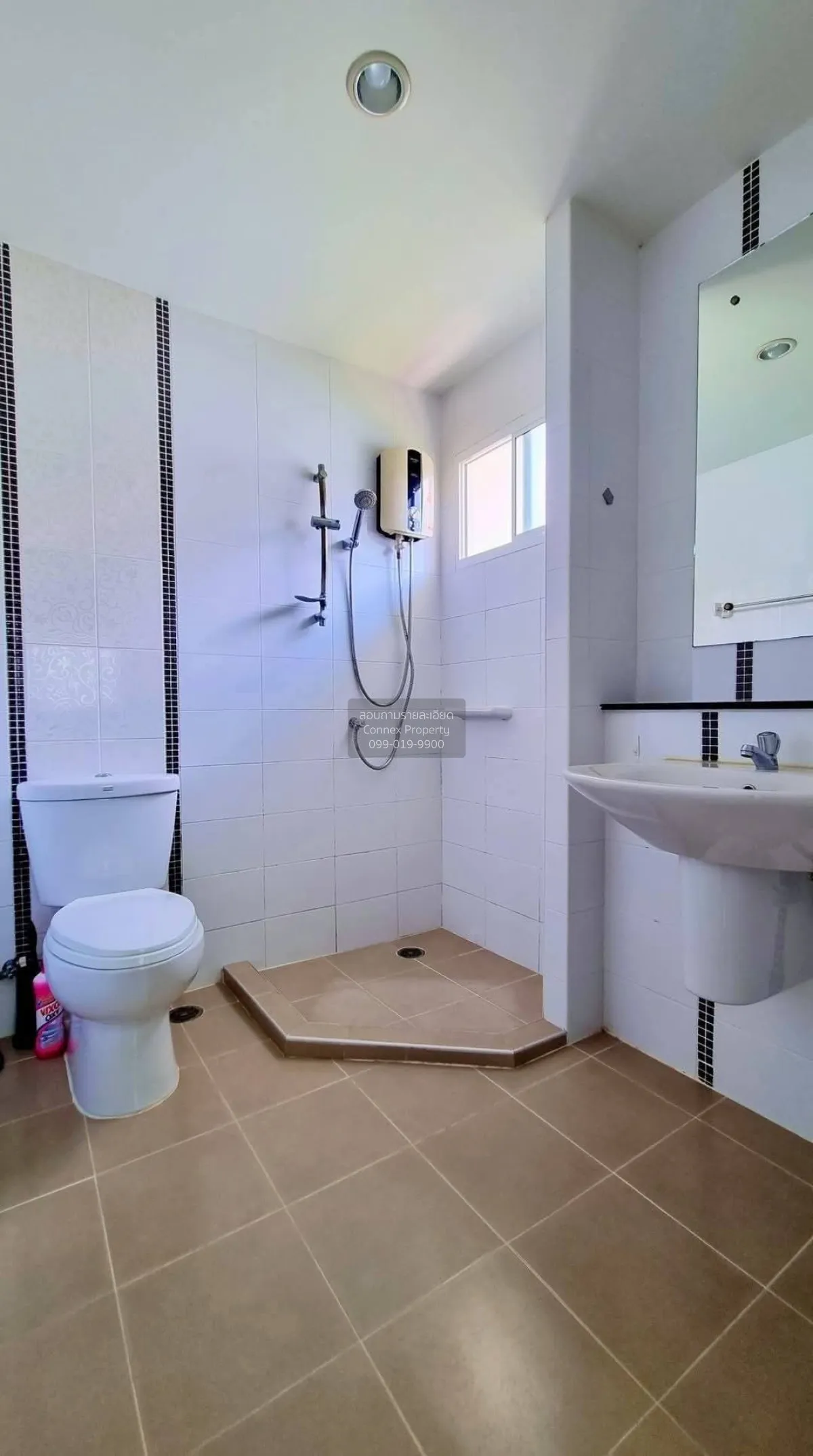 For Rent House , Passorn 28 Kingkaew - Namdaeng , Bang Phli Yai ,