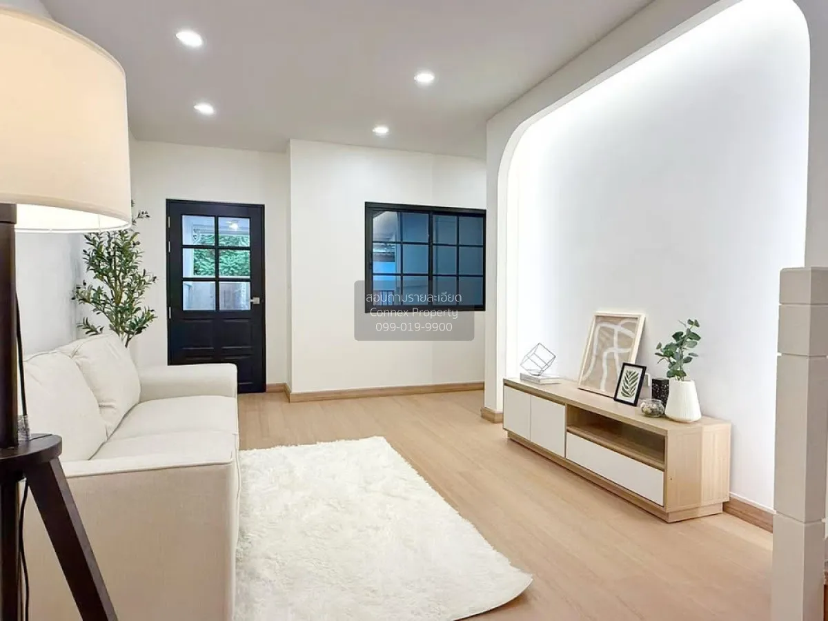 For Sale Townhouse/Townhome  , Baan 101 Garden Ville , newly reno 4