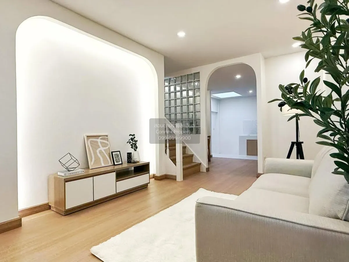 For Sale Townhouse/Townhome  , Baan 101 Garden Ville , newly reno