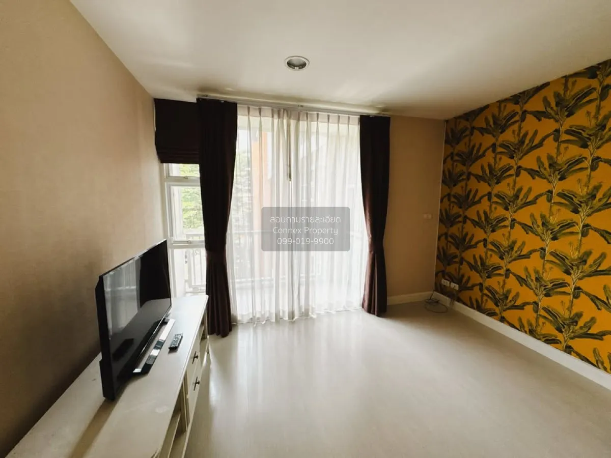 For Rent Condo , D 65 , corner unit , BTS-Phra Khanong , Phra Kha