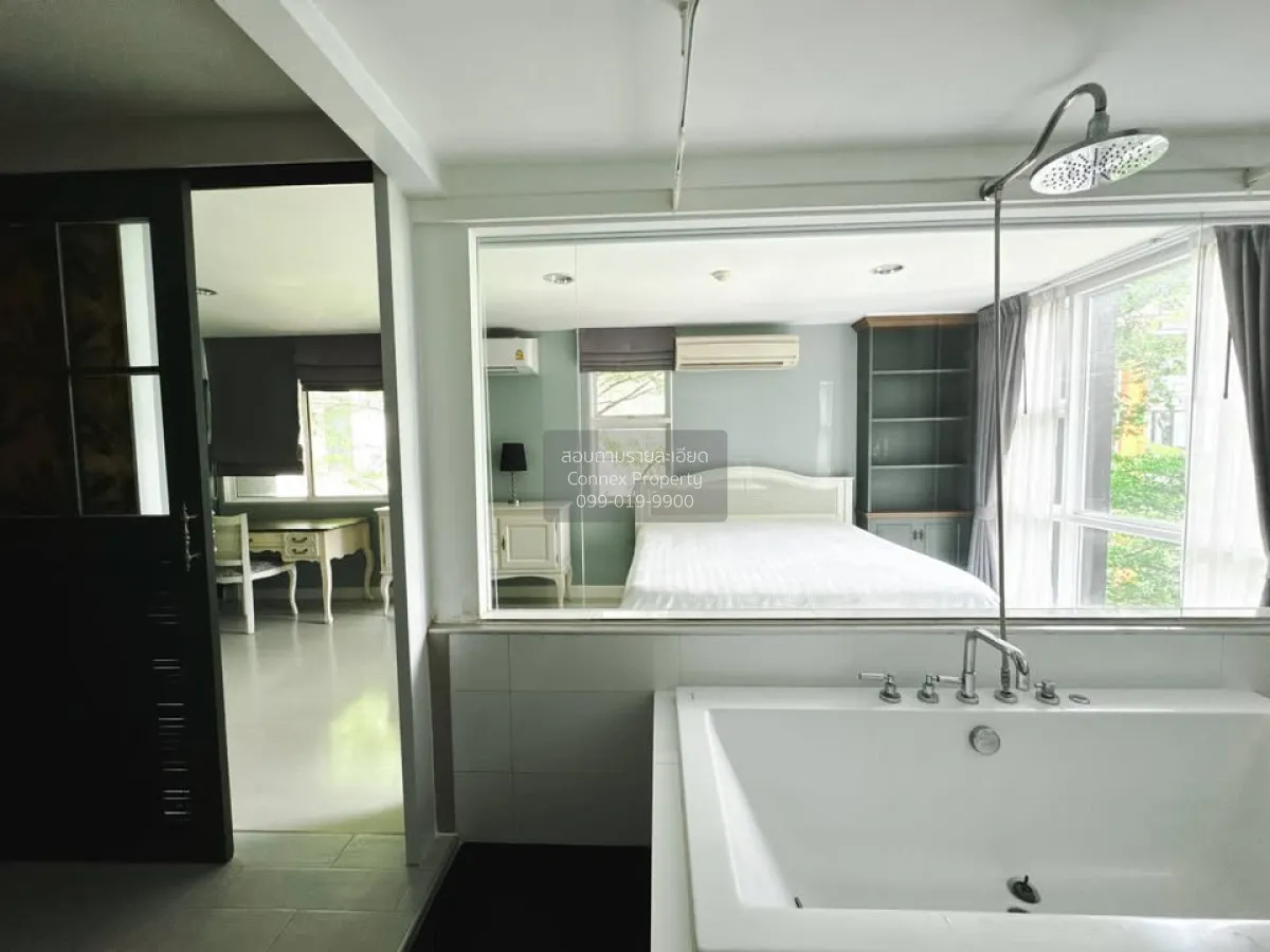 For Rent Condo , D 65 , corner unit , BTS-Phra Khanong , Phra Kha