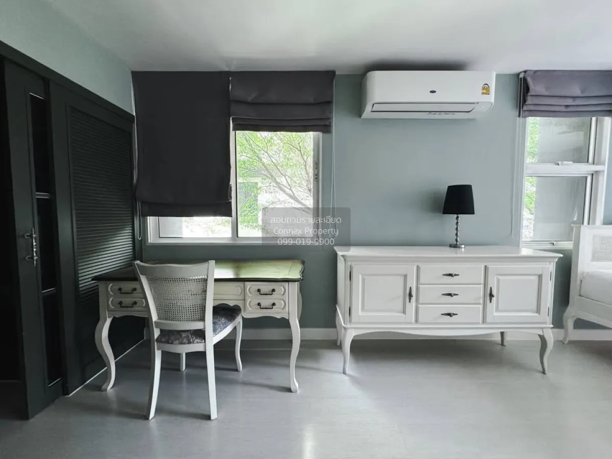 For Rent Condo , D 65 , corner unit , BTS-Phra Khanong , Phra Kha