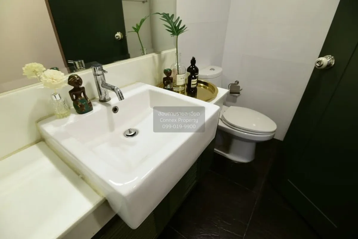 For Rent Condo , D 65 , corner unit , BTS-Phra Khanong , Phra Kha