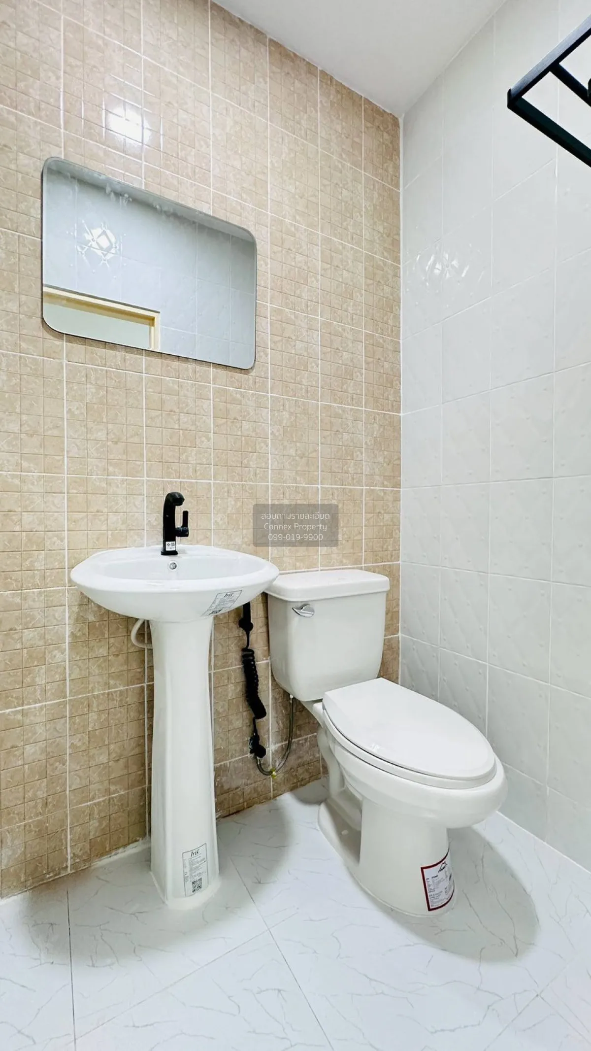 For Sale Townhouse/Townhome  , Baan Pimonrat 3 , newly renovated 