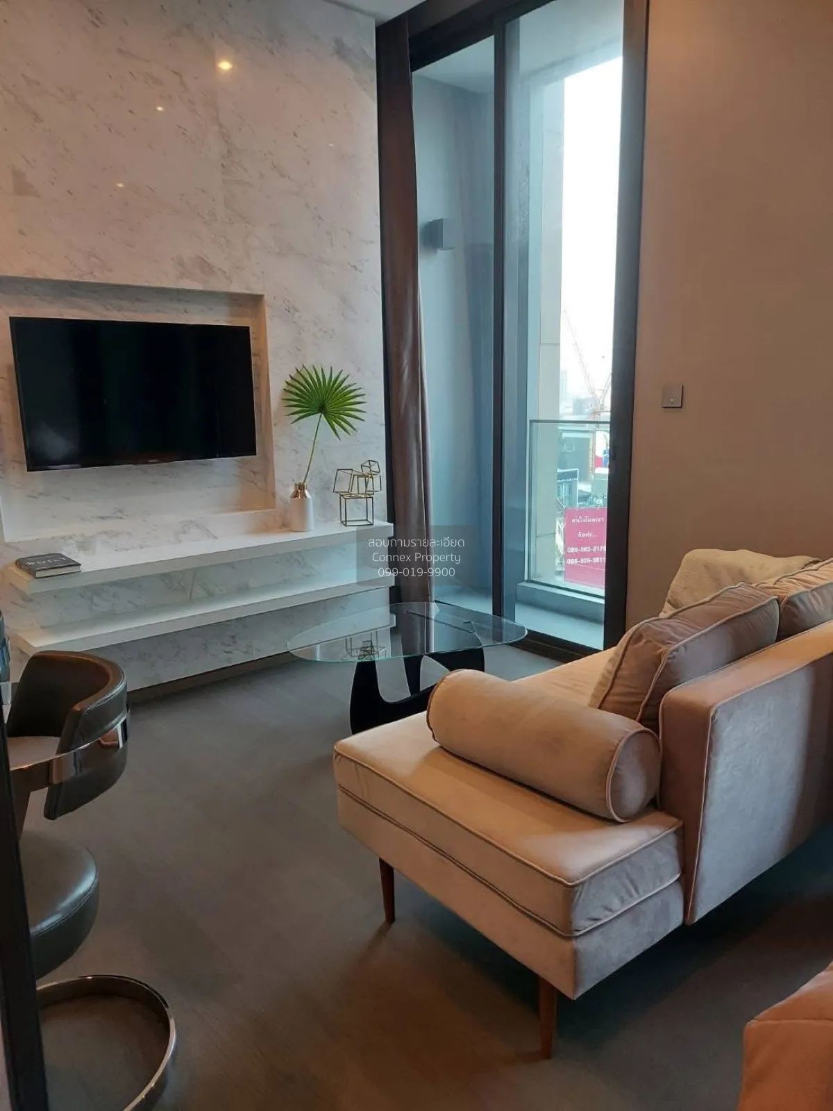 เช่าคอนโด  ดิ เอส แอท สิงห์คอมเพล็กซ์ MRT-เพชรบุรี บางกะปิ เขต ห้ 4