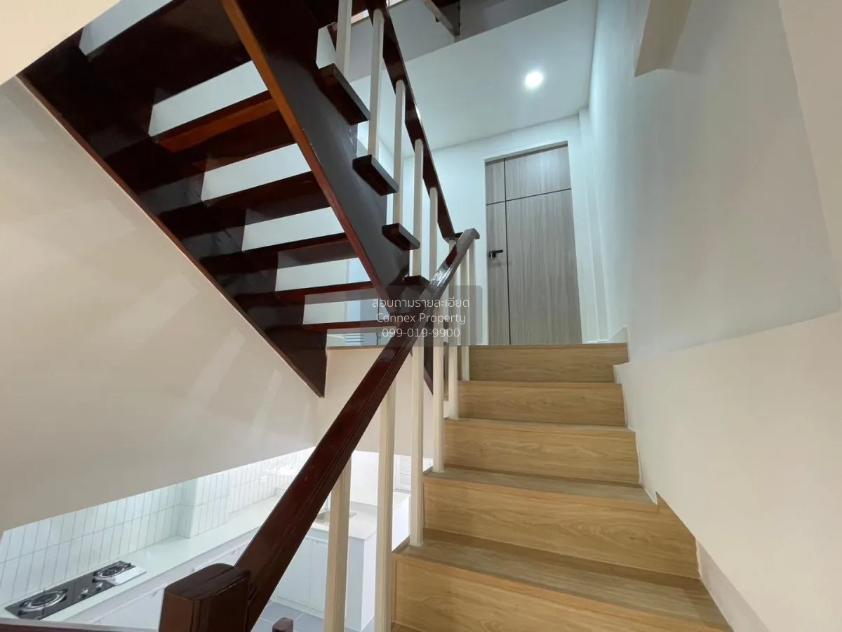 ขายทาวน์เฮ้าส์/ทาวน์โฮม  แสงอรุณนิเวศน์ รีโนเวทใหม่ ท่าทราย เมือง