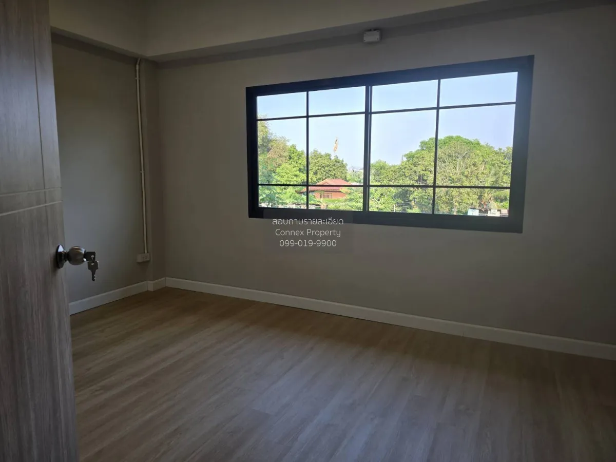 For Sale Townhouse/Townhome  , Amonpan Thet Rachan 13 , newly ren