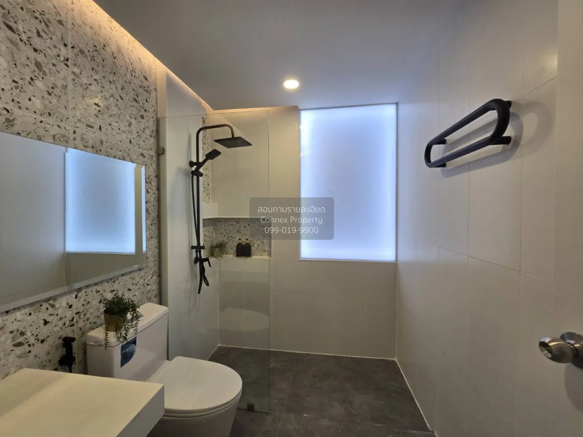 For Sale Townhouse/Townhome  , Amonpan Thet Rachan 13 , newly ren