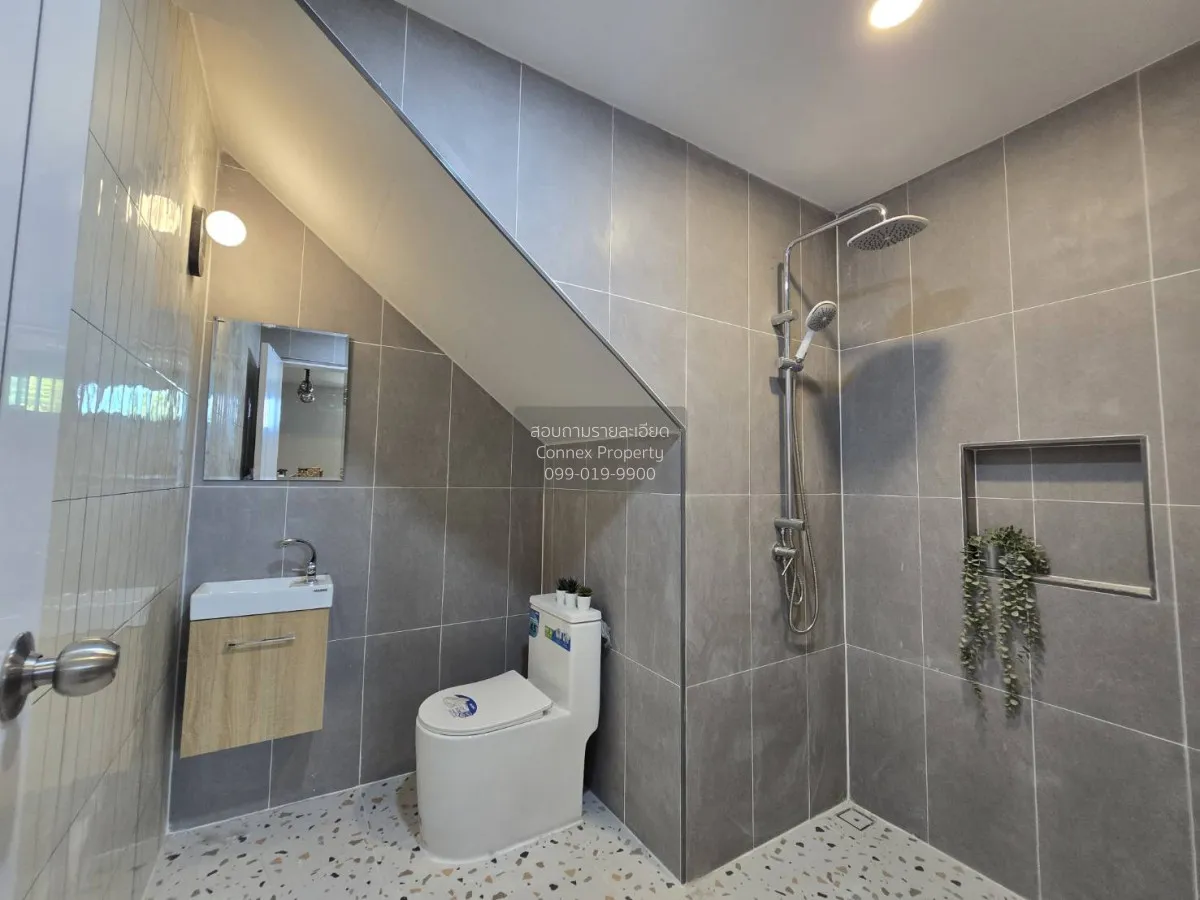 For Sale Townhouse/Townhome  , Amonpan Thet Rachan 13 , newly ren
