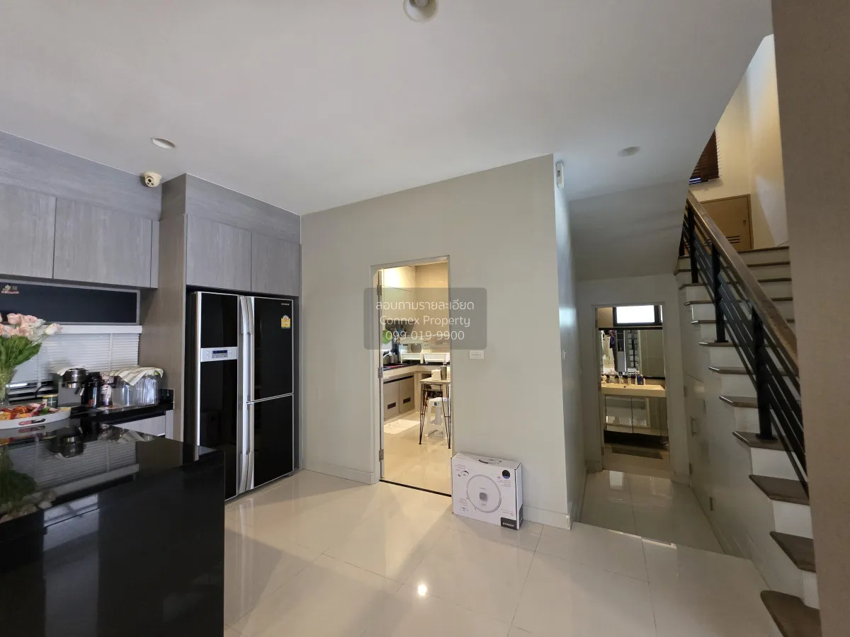 For Sale House , Setthasiri Charan - Pinklao , corner unit , MRT-