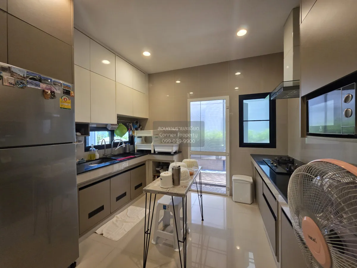 For Sale House , Setthasiri Charan - Pinklao , corner unit , MRT-