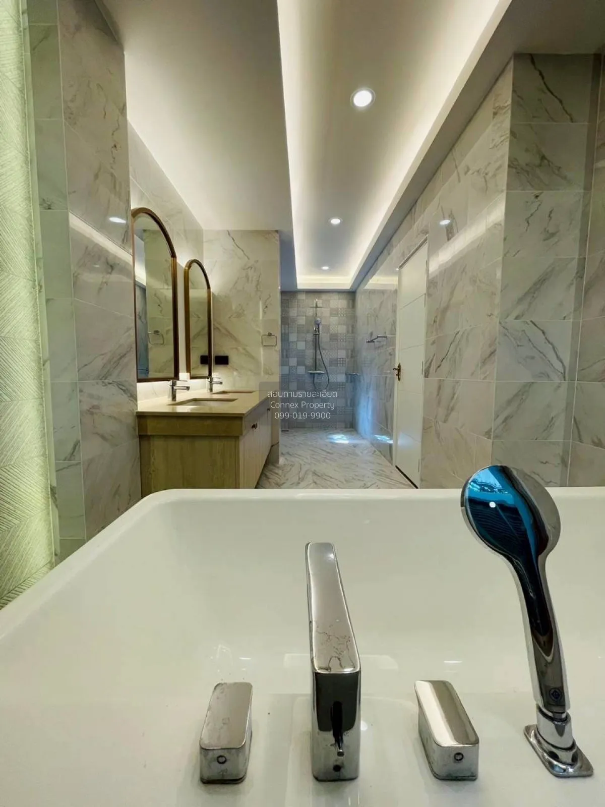 For Sale House , PERFECT MASTERPIECE RAMA 9 , nice view , corner 