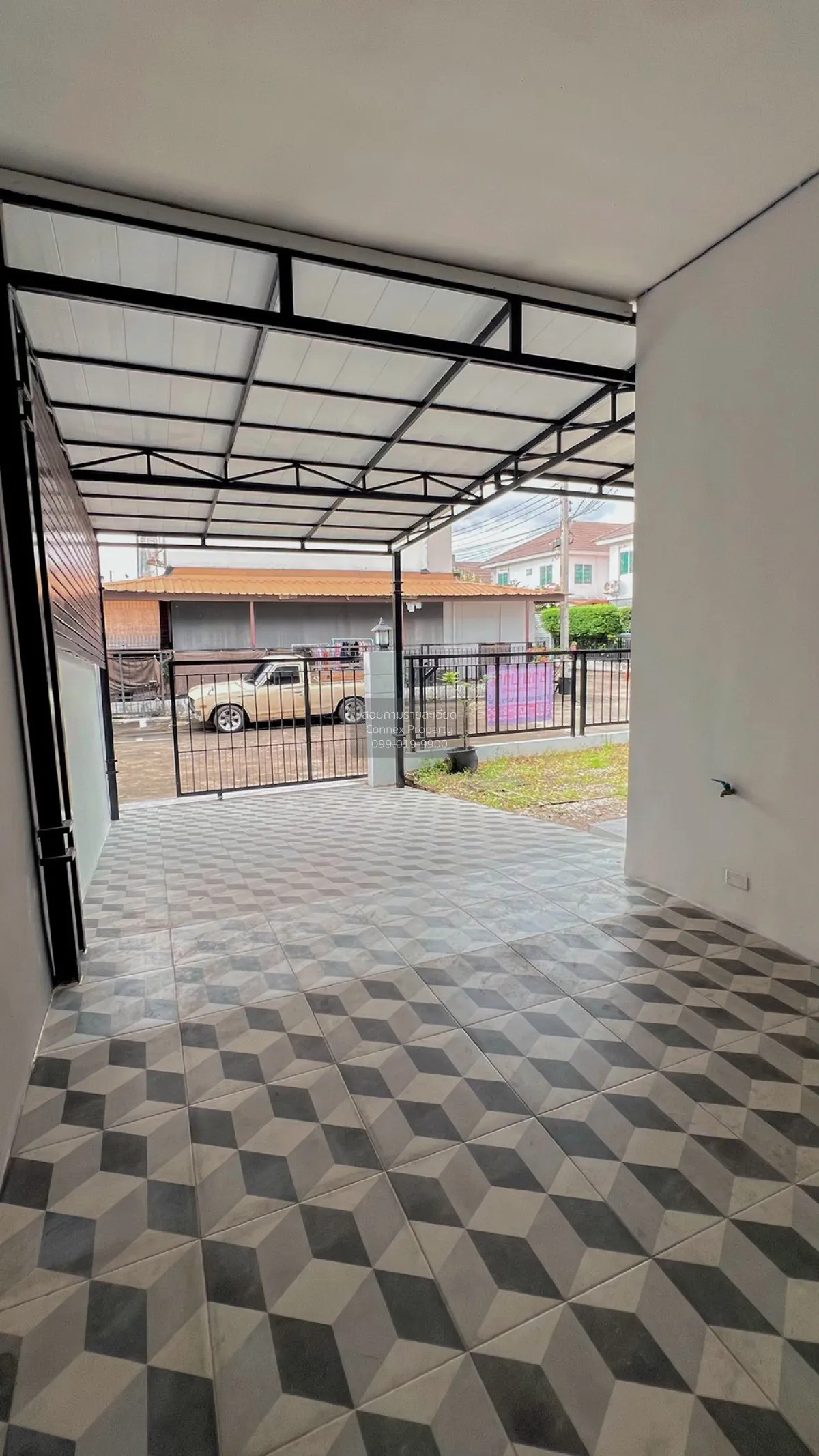 For Sale Townhouse/Townhome  , PRUKSA VILLE 72 , corner unit , ne 3