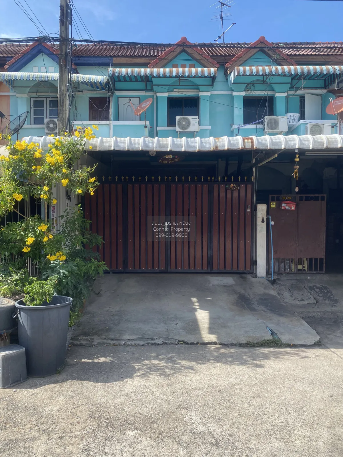 For Sale Townhouse/Townhome  , Baan Romsai Petchkasem 69 , newly  1