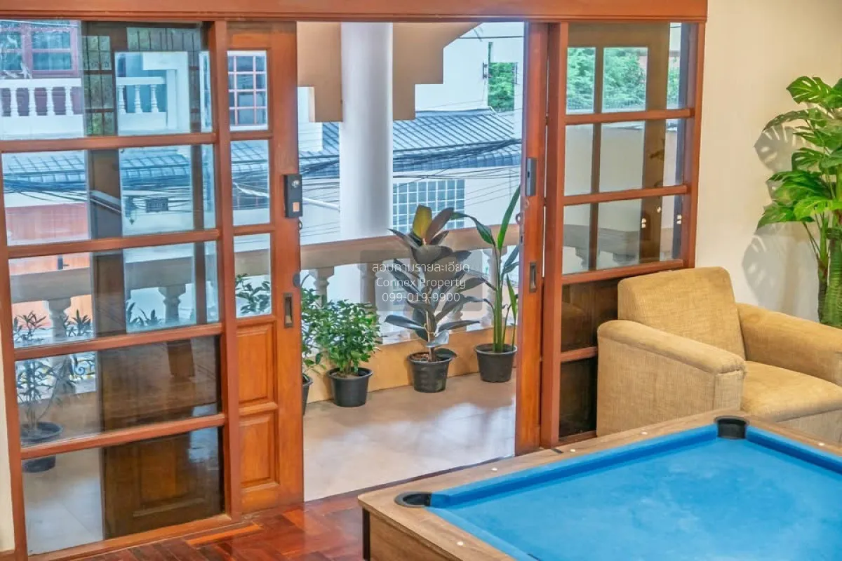 For Rent Tropical house for rent in Thonglor , nice view , newly  2
