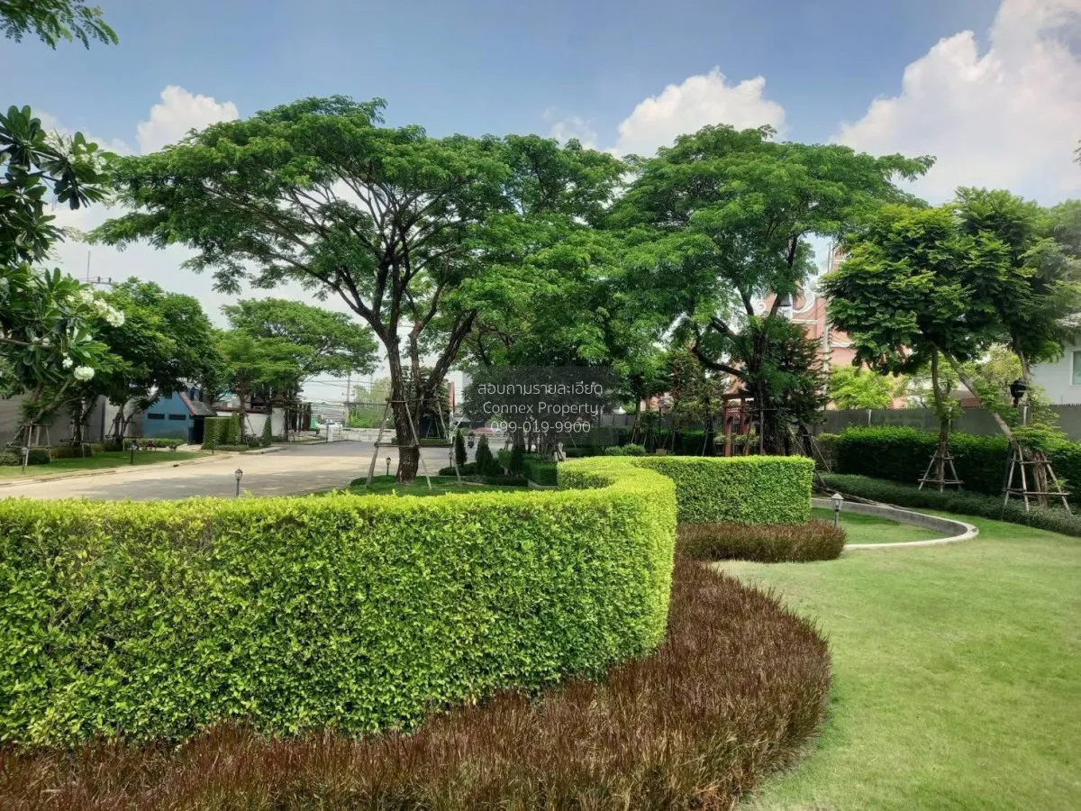 For Rent Townhouse/Townhome  , Indy Rangsit-Klong 2 , wide fronta