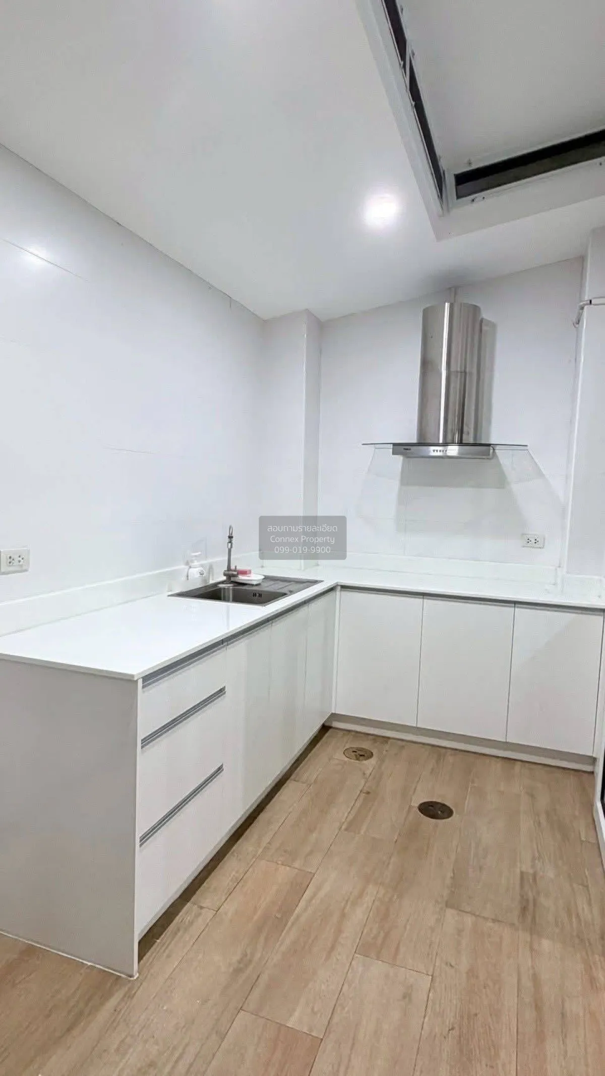For Rent Townhouse/Townhome  , Golden Town Sukhumvit - Bearing BT