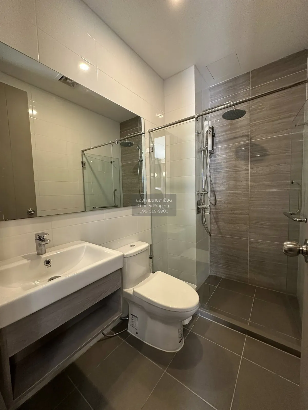 For Sale Condo , Knightsbridge Prime Onnut , high floor , newly r