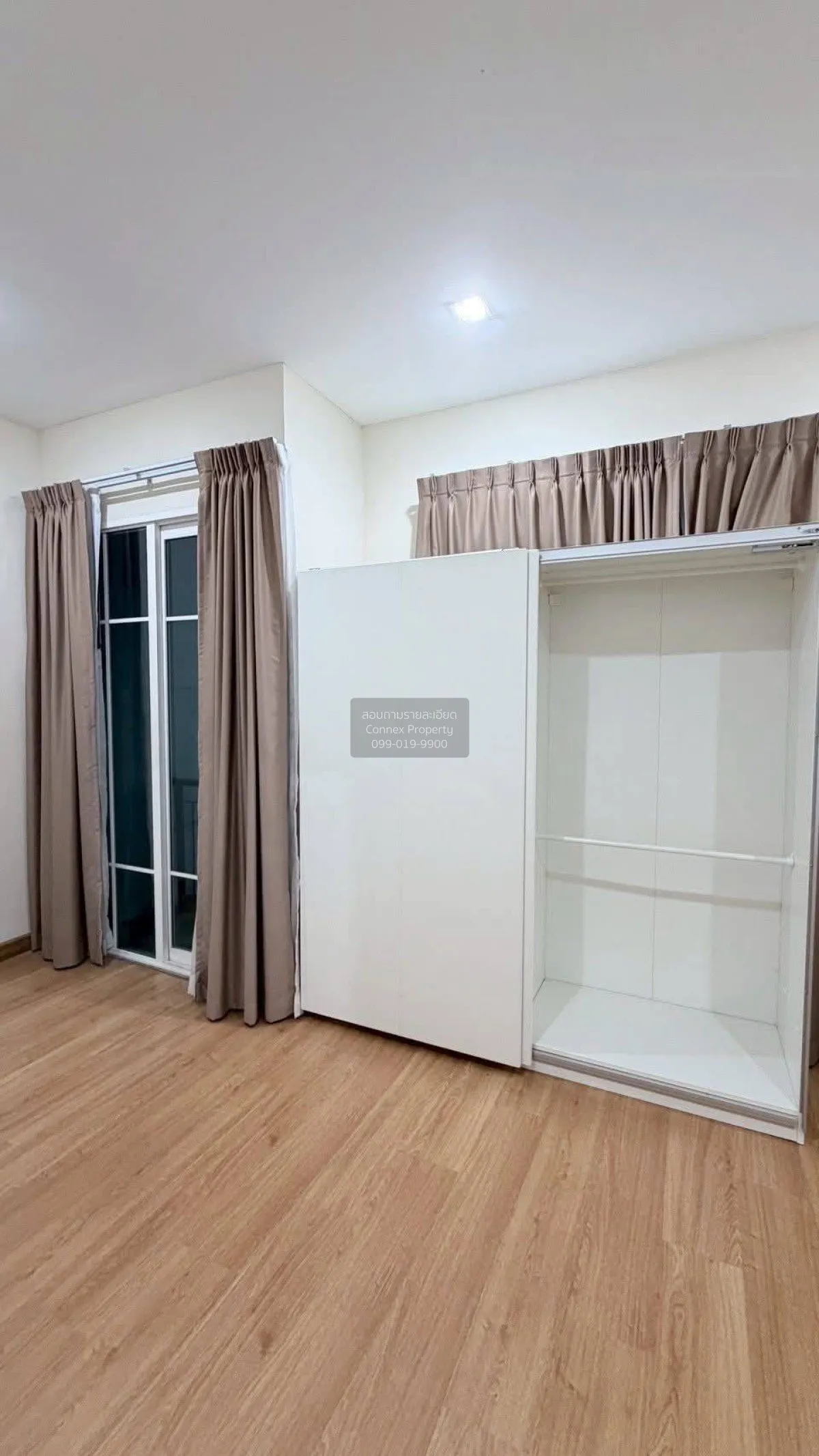 ขายทาวน์เฮ้าส์/ทาวน์โฮม  โกลเด้น ทาวน์ สุขุมวิท - สถานีรถไฟฟ้าแบร