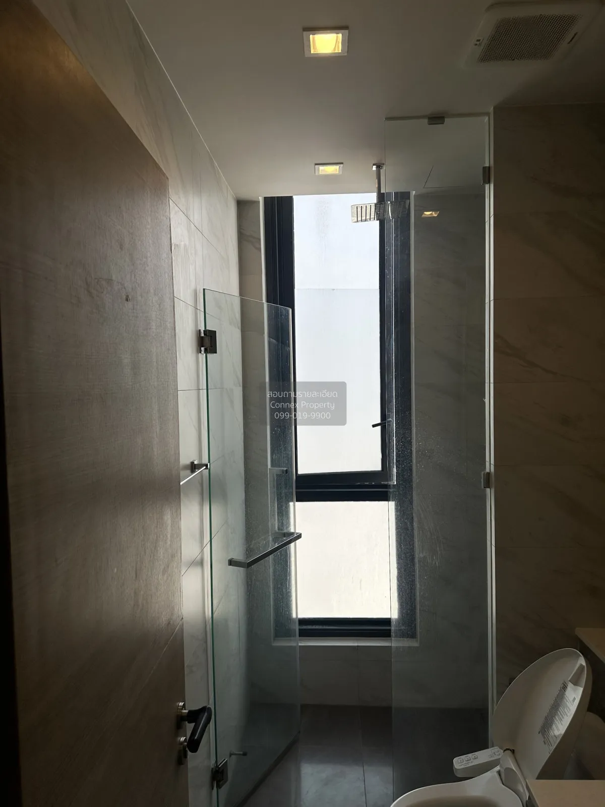 For Rent Condo , The Crest Park Residences , high floor , corner  4
