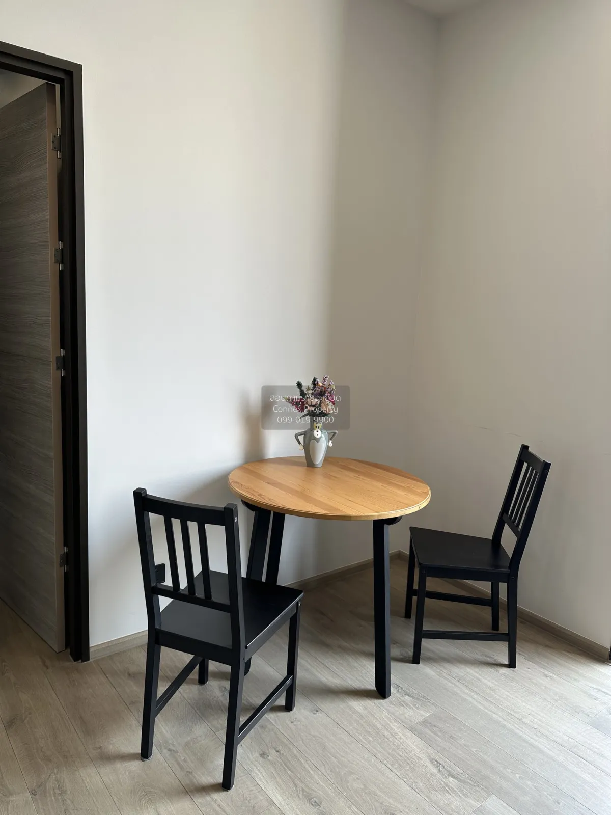 For Rent Condo , The Crest Park Residences , high floor , corner 