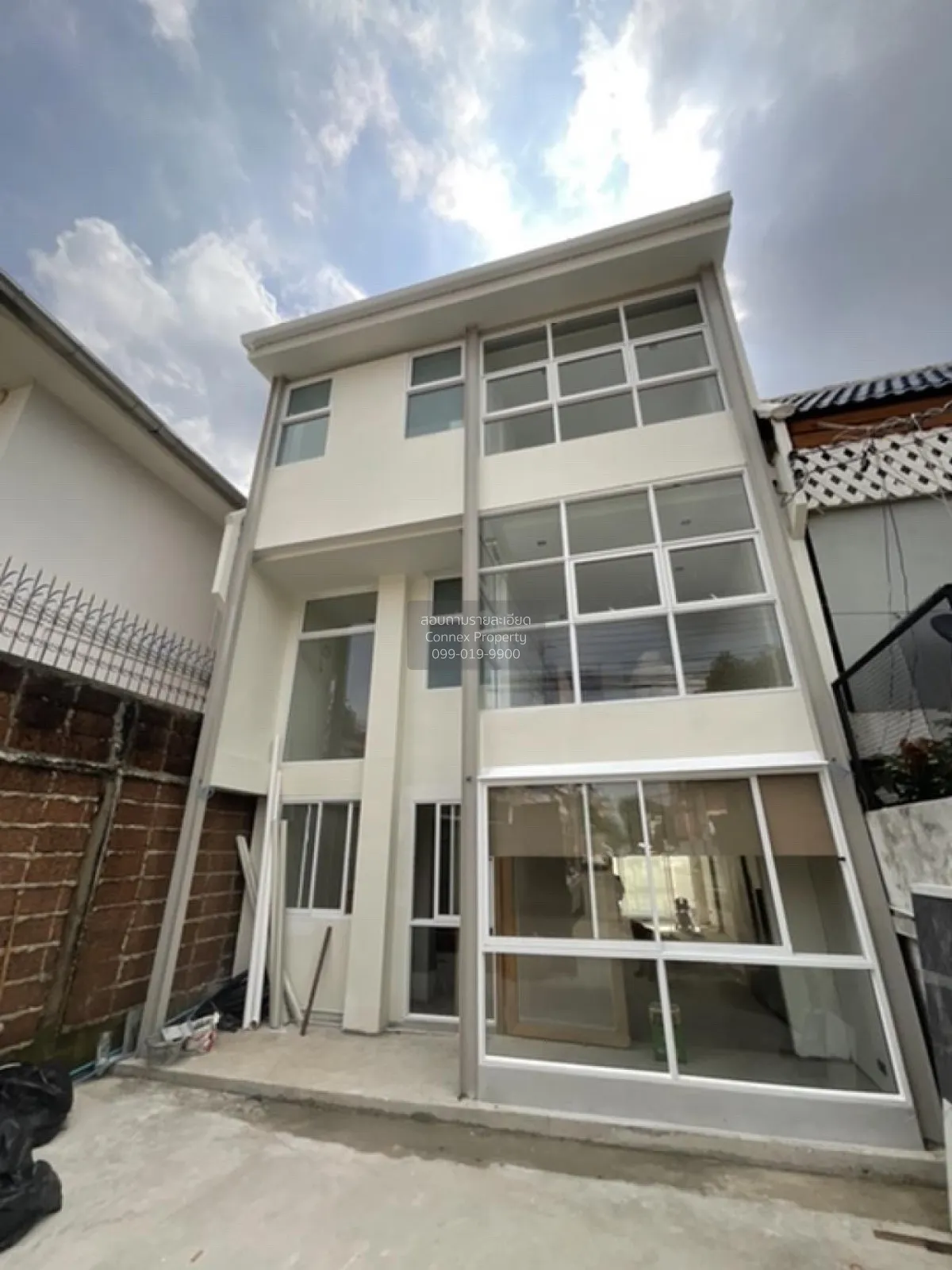 For Sale Townhome Rama 9 Soi 41 , Suan Luang , Suan Luang , Bangk