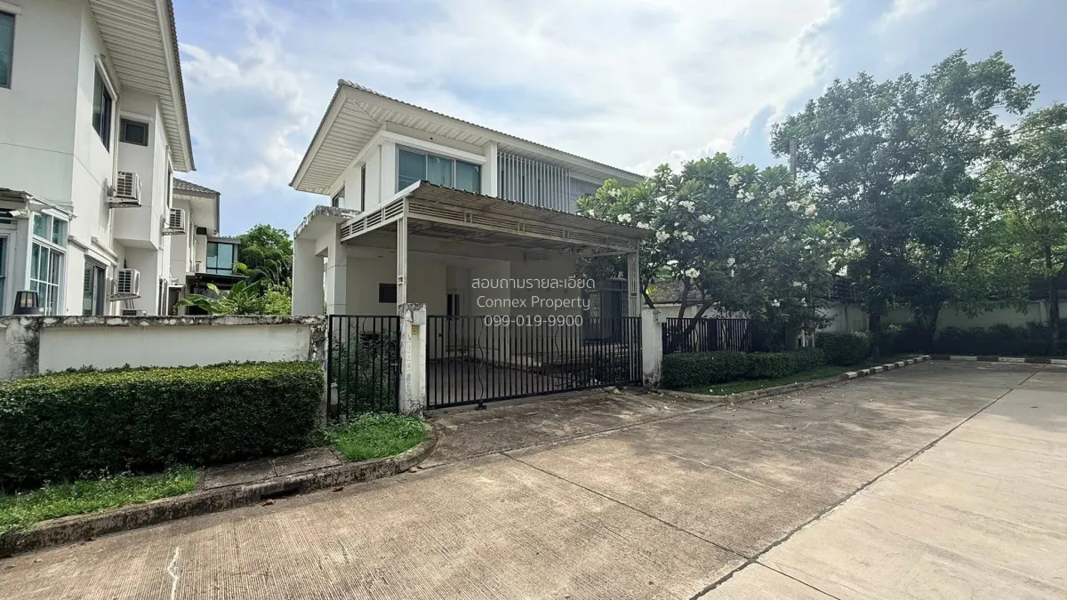 For Sale House , Perfect Place Phatthanakan - Srinakarin , corner 1