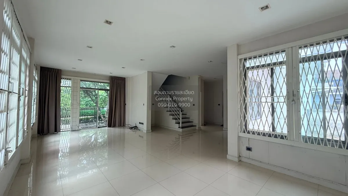 For Sale House , Perfect Place Phatthanakan - Srinakarin , corner 4
