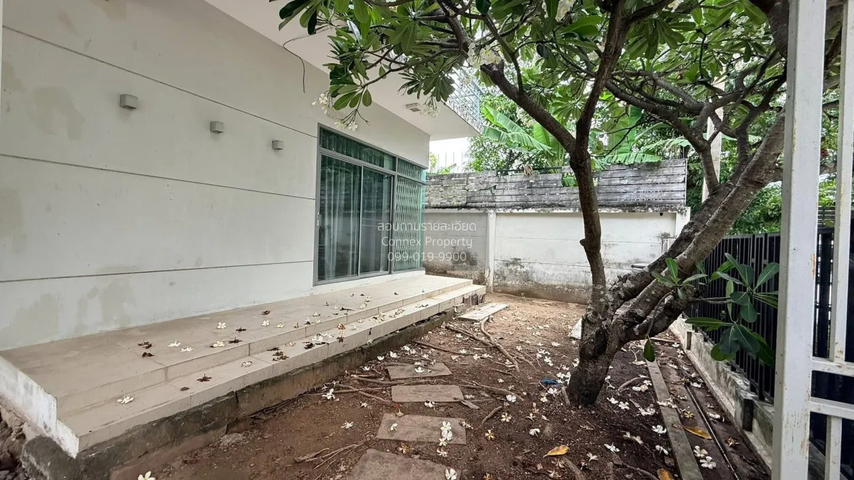 For Sale House , Perfect Place Phatthanakan - Srinakarin , corner