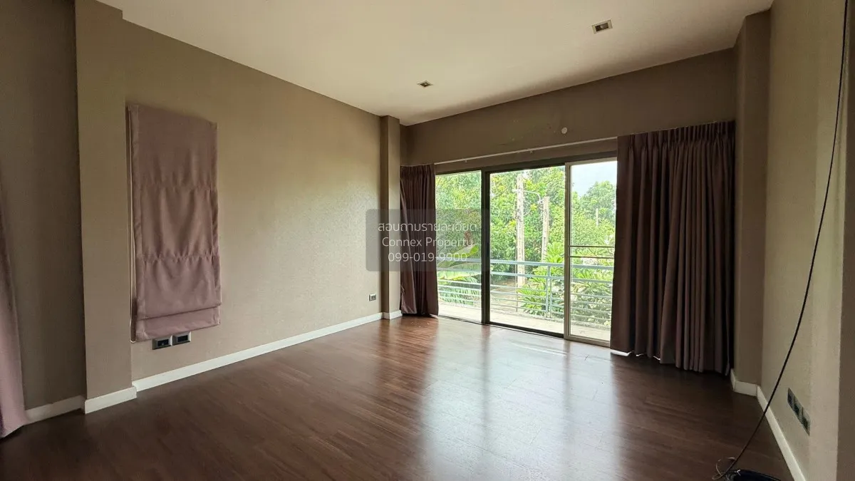 For Sale House , Perfect Place Phatthanakan - Srinakarin , corner