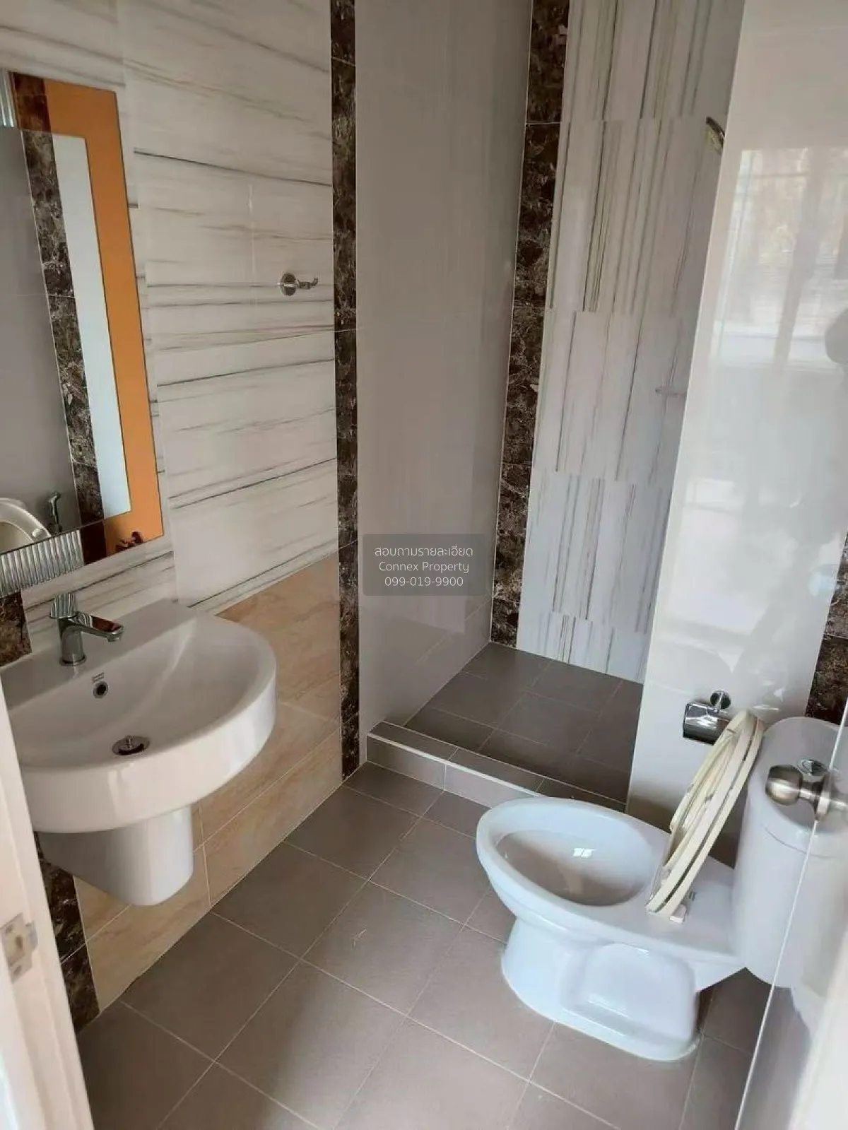 For Sale Townhouse/Townhome  , Golden Town South Pattaya-Sukhumvi