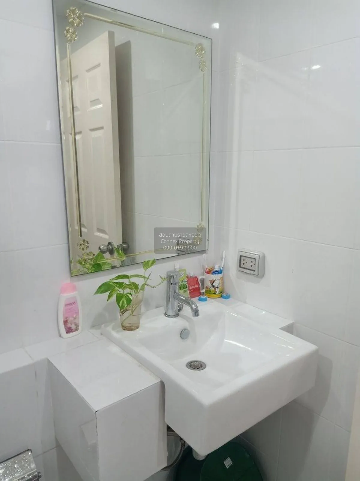 For Sale Condo , Navy Place Condominium  , corner unit , Dok Mai 