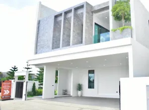 ขายบ้าน  แทมเบอร์ ไพรเวท พูลวิลล่า ห้วยใหญ่ บางละมุง ชลบุรี CX-159070