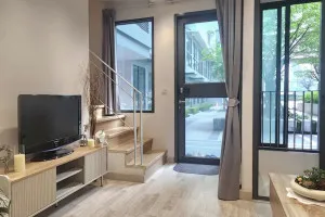 For Sale Condo , Ideo Mobi Rama 9 , Duplex , MRT-Phra Ram 9 , Huai Khwang , Huai Khwang , Bangkok , CX-159092