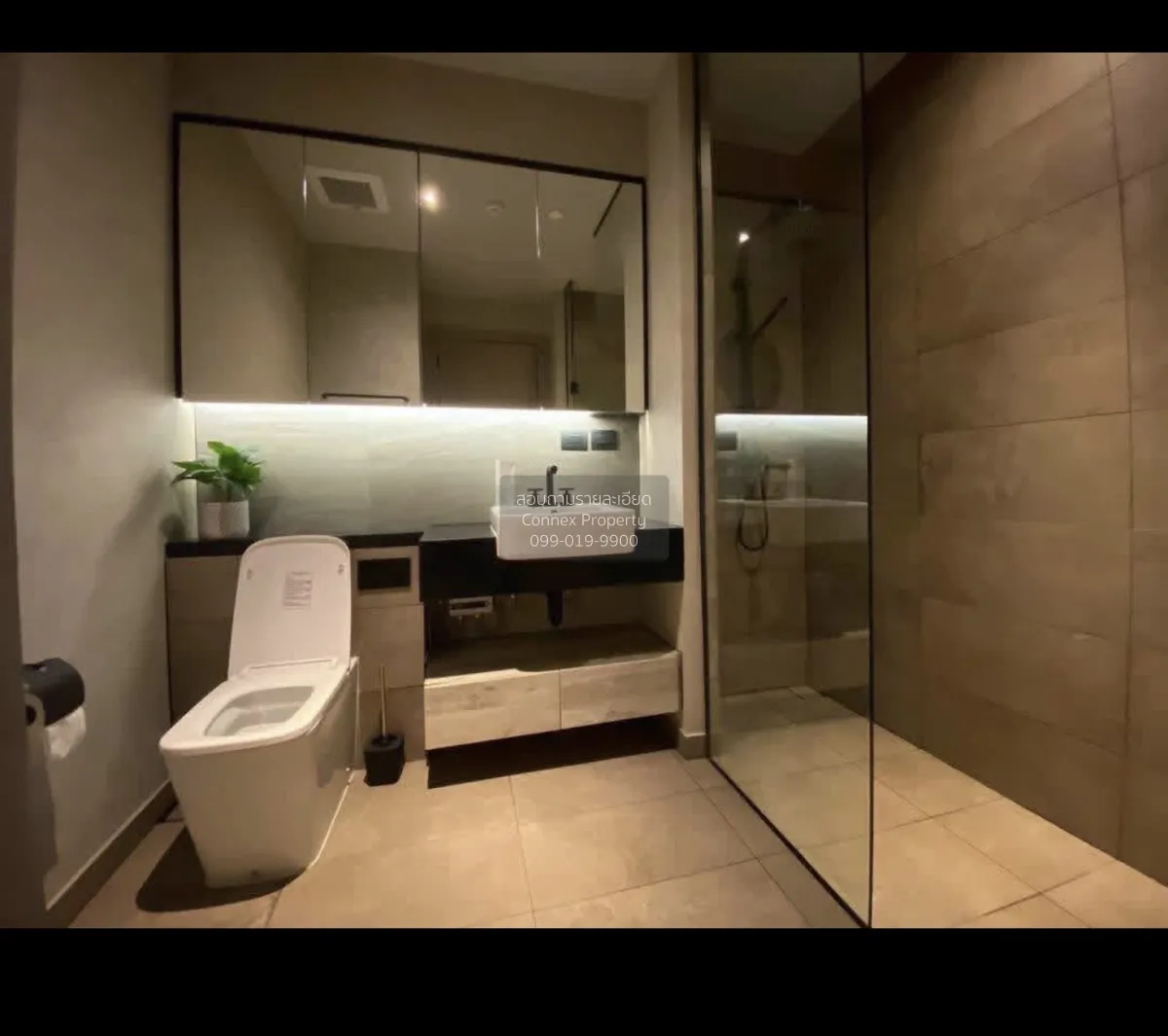 For Rent Condo , The Lofts Asoke , high floor , newly renovated ,