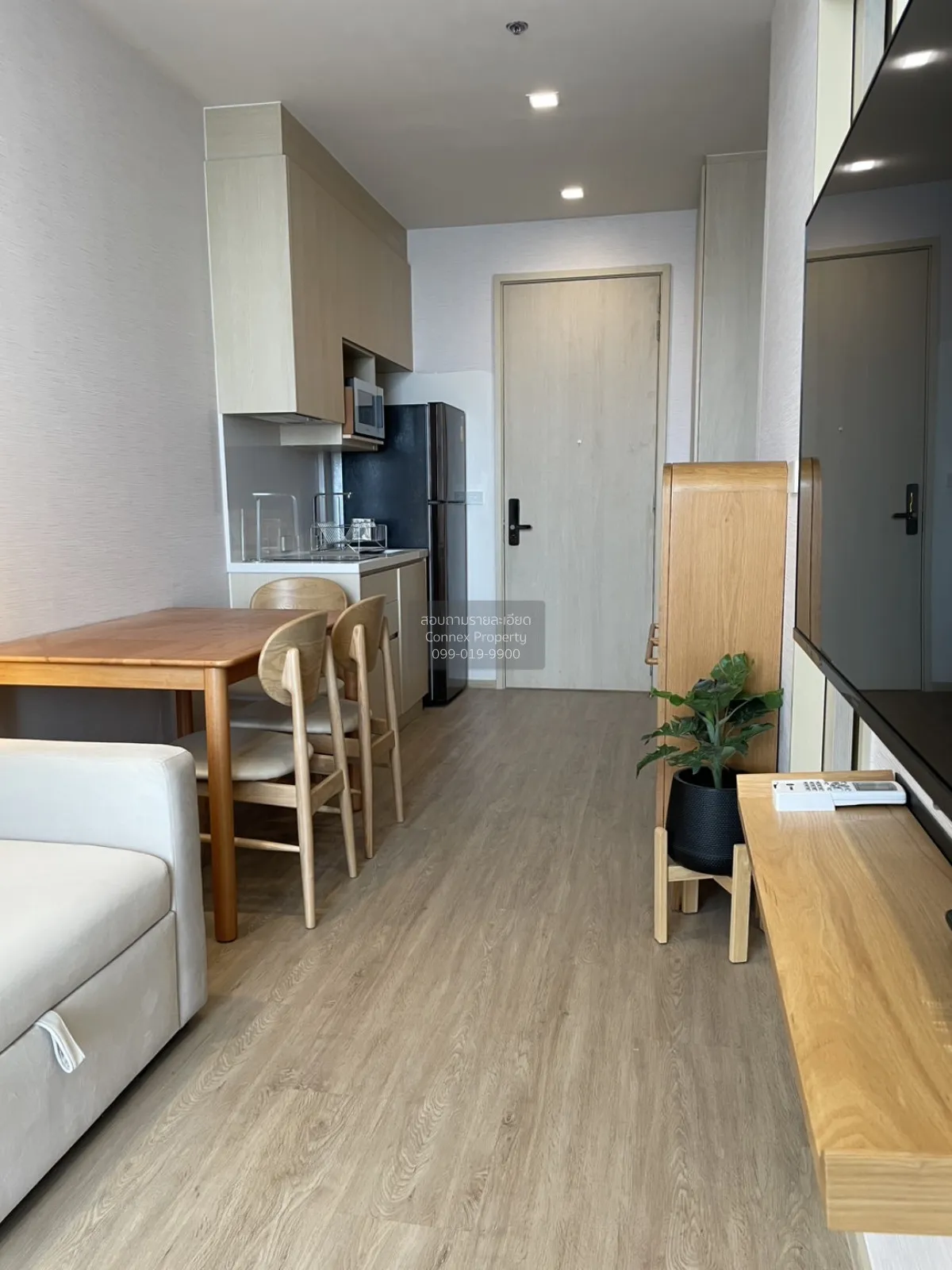 For Rent Condo , NOBLE STATE 39 , nice view , high floor , BTS-Ph 2