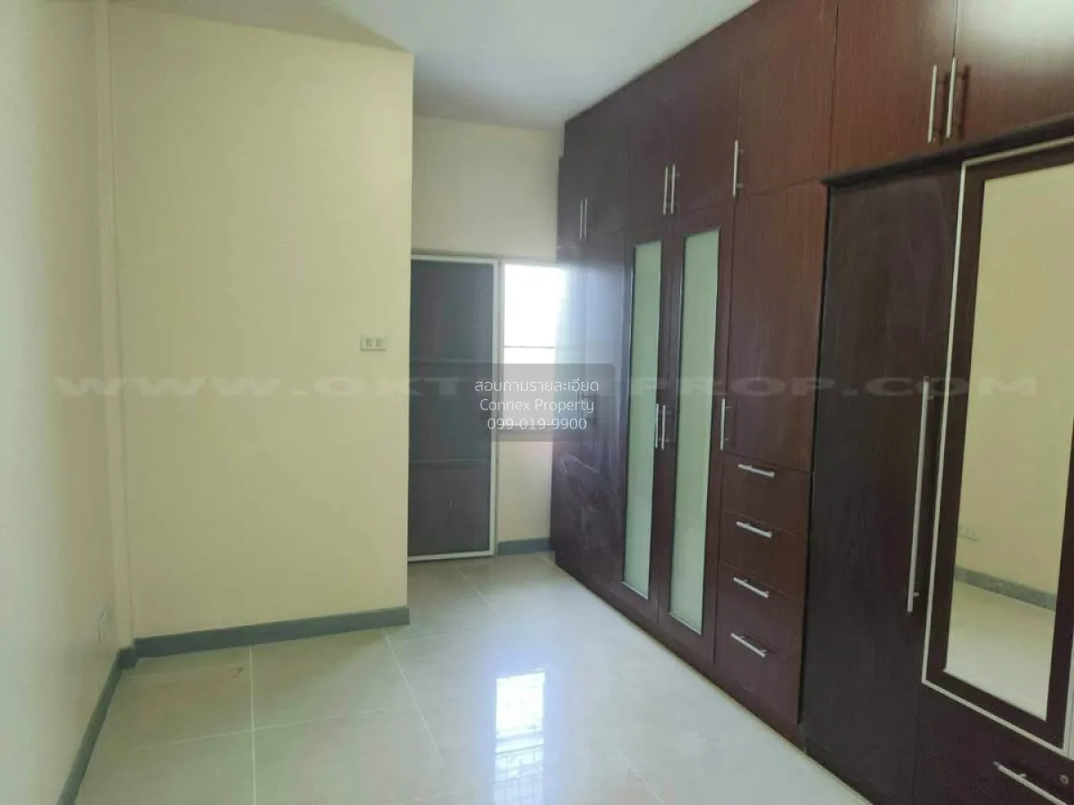 For Sale Townhouse/Townhome  , Baan Wanicha Soi Kantana , newly r