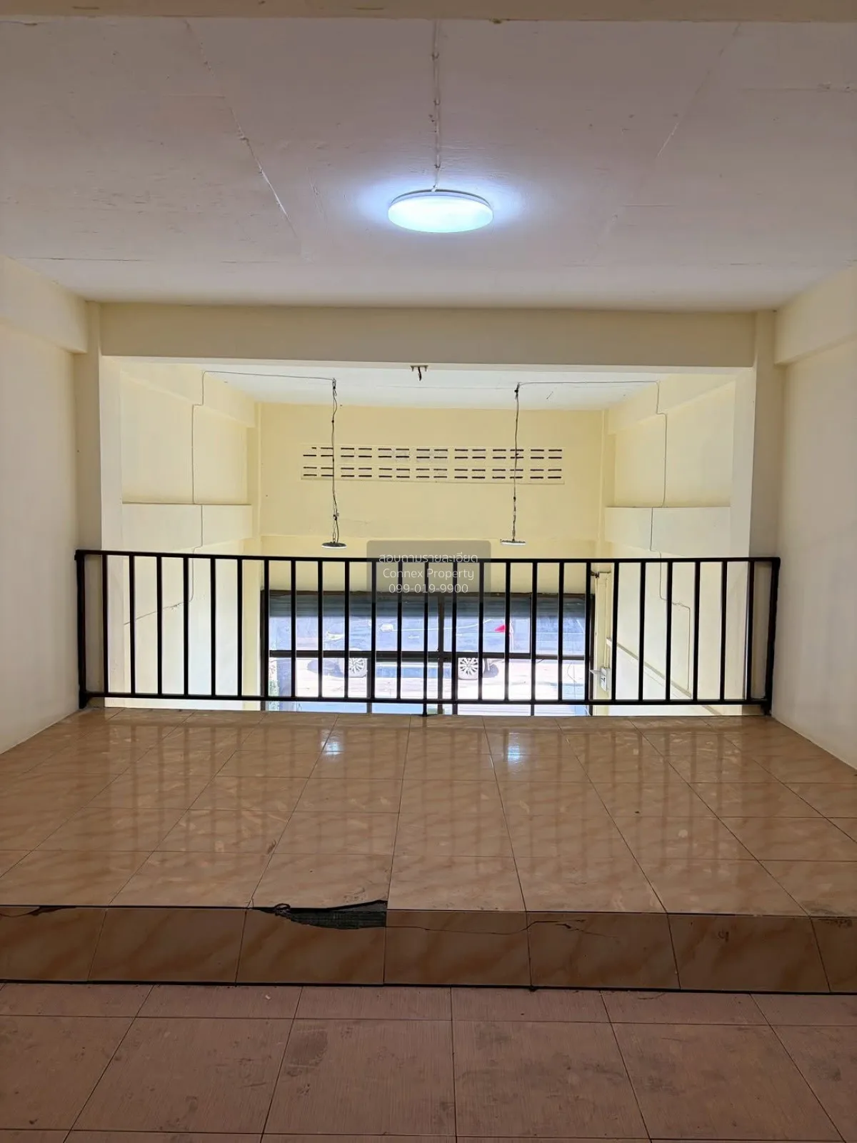 For Sale 3.5-story commercial building on Suk Sawat Road , newly 