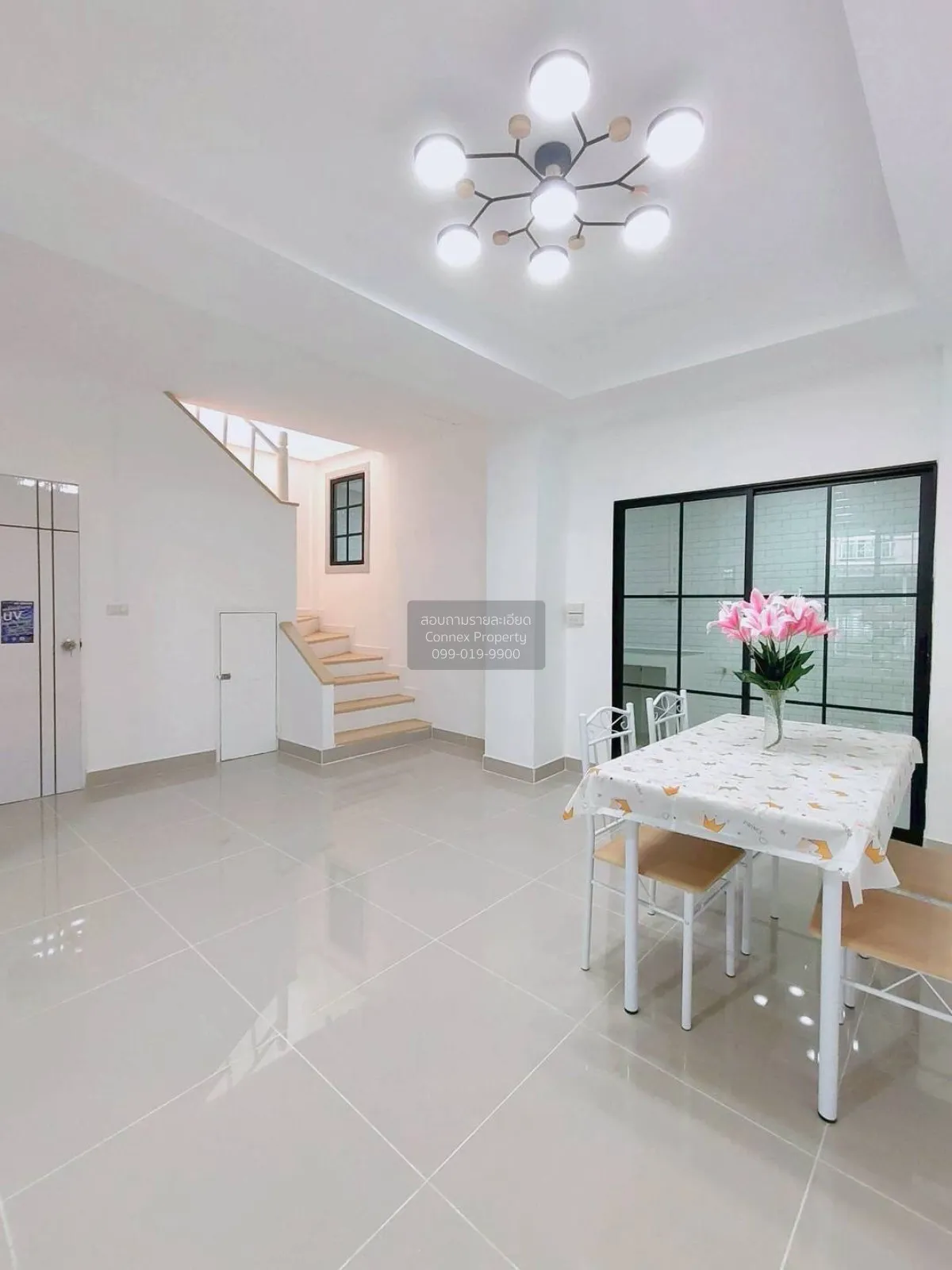 ขายทาวน์เฮ้าส์/ทาวน์โฮม  บ้านวรารักษ์ รังสิต-คลองสาม รีโนเวทใหม่ 